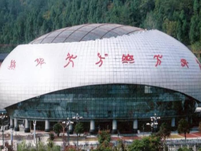 朝阳区体育中心球形网架加工安装